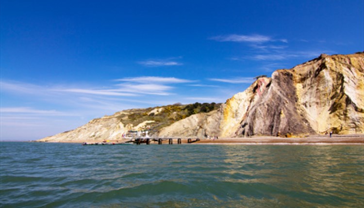 Alum Bay & Needles Rocks at The Needles Landmark Attraction - ALUM BAY ...