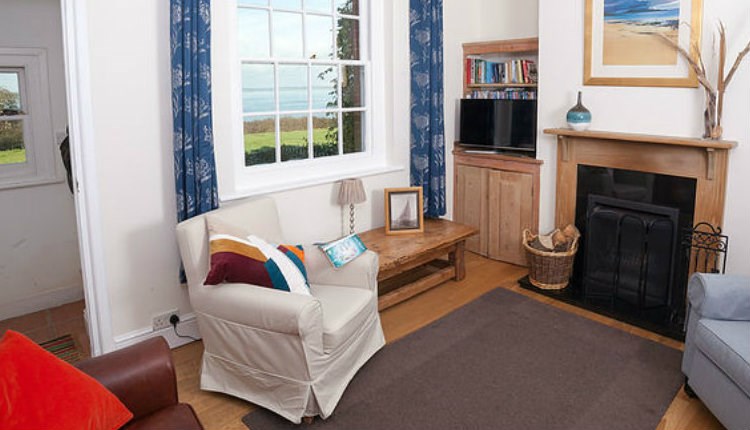 Sea View Cottage Fort Victoria Cottage Yarmouth Visit Isle